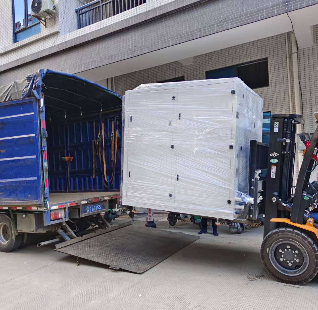 水冷兩箱式冷熱沖擊試驗(yàn)箱送貨惠州客戶(hù)公司